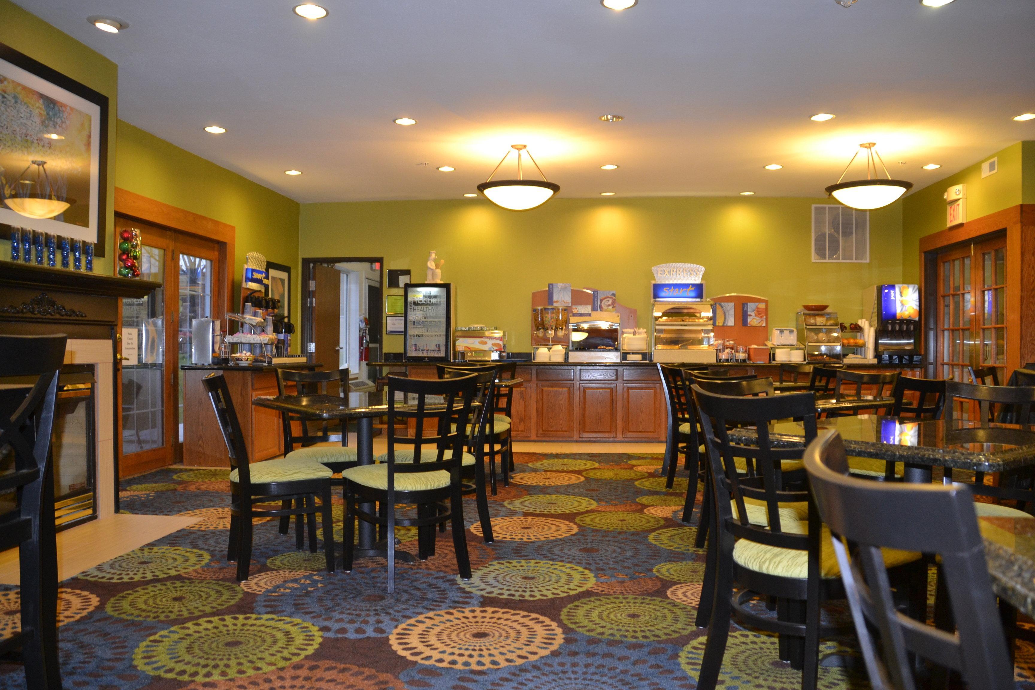 Holiday Inn Express Hotel & Suites Bloomington-Normal University Area By Ihg Екстер'єр фото