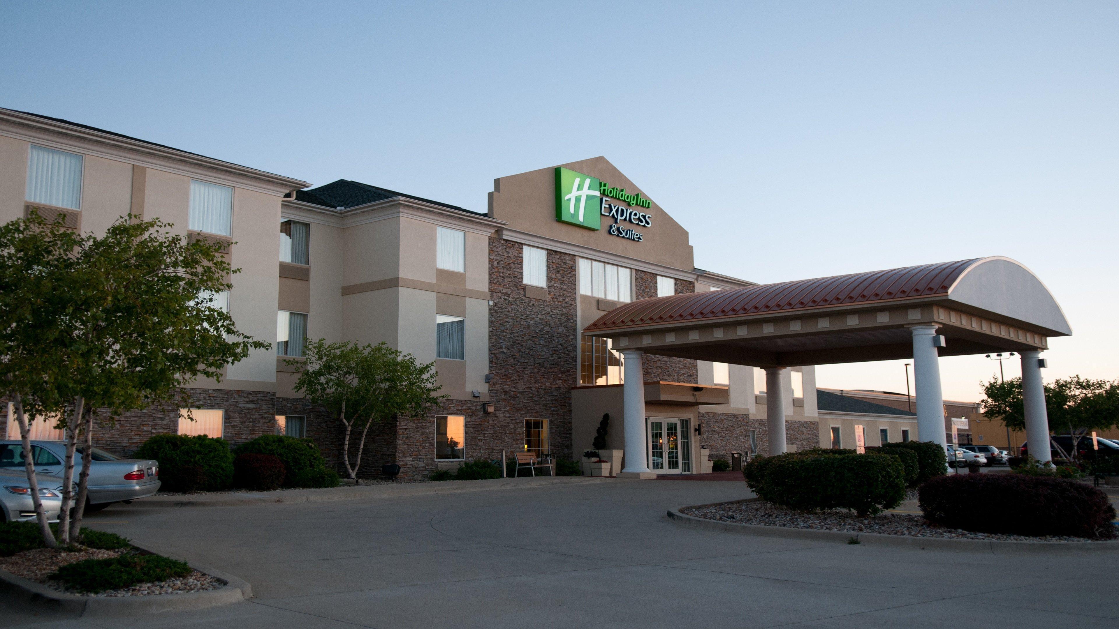 Holiday Inn Express Hotel & Suites Bloomington-Normal University Area By Ihg Екстер'єр фото