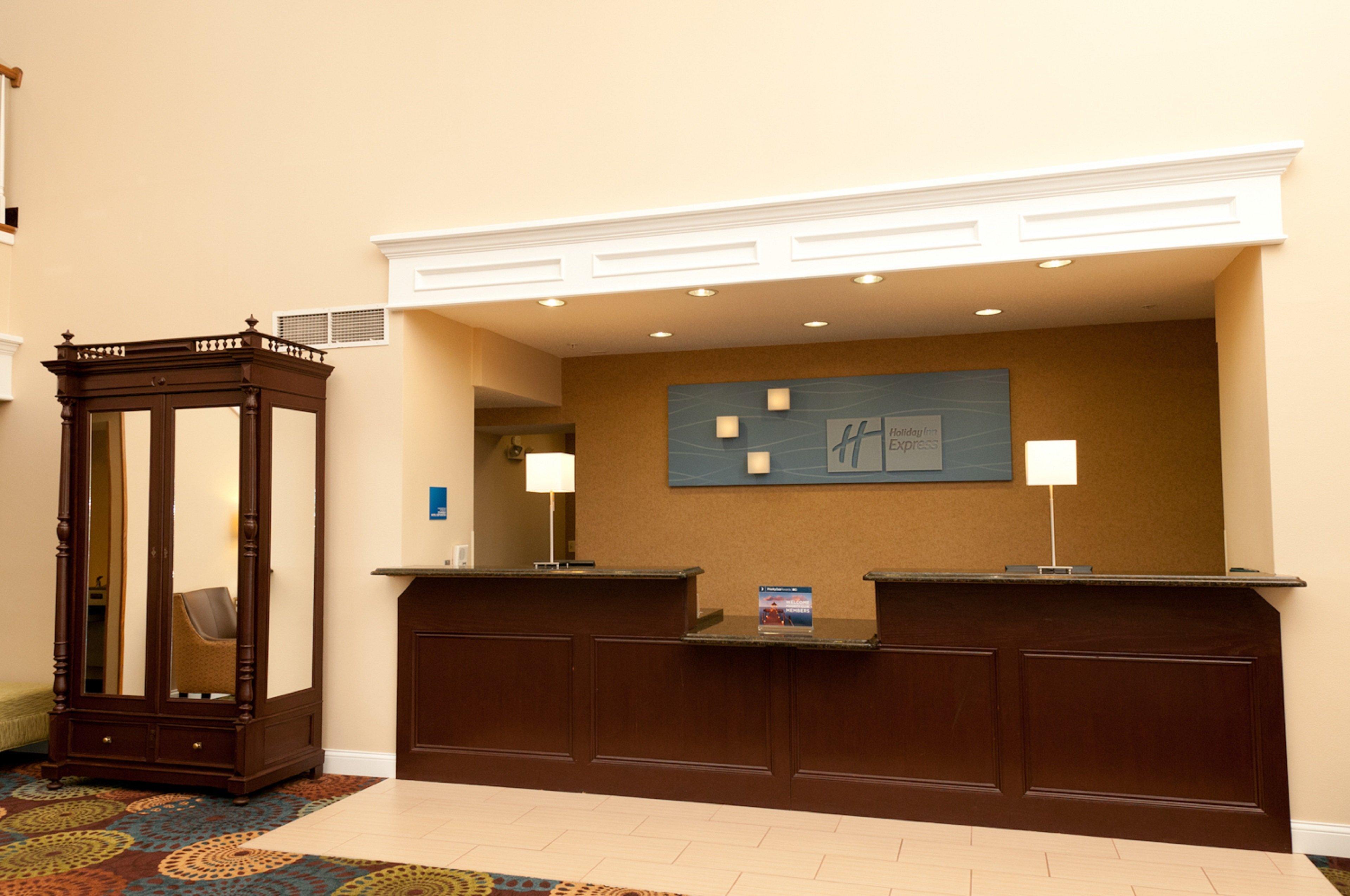 Holiday Inn Express Hotel & Suites Bloomington-Normal University Area By Ihg Екстер'єр фото